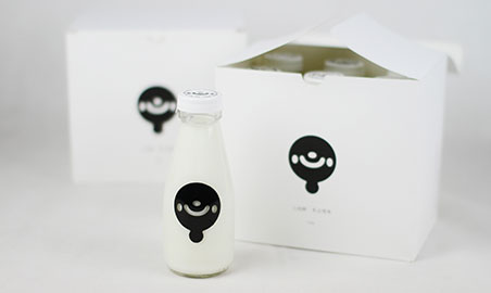 “心”牛奶包装